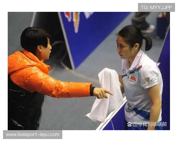 惊艳瞬间！这场比赛逆转让全场观众沸腾，球员展现超凡技巧！