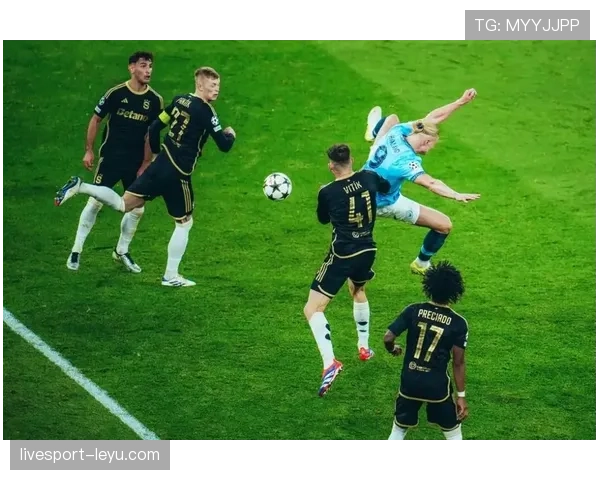 哈兰德高空争顶制胜,强势表现助球队赢下天空之战 哈兰德高空争顶制胜,强势表现助球队赢下天空之战