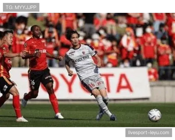 居莱尔身体对抗能力与战术适配性分析 居莱尔身体对抗能力与战术适配性分析