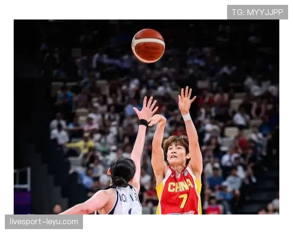 杨力维私下生活跟赛场判若两人，居然还有这闺蜜圈？